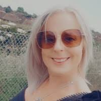 20+ "Emma Barrett" profiles