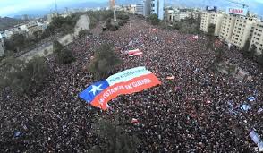 El pacto de unidad constituyente (izquierda y centro) logró el poder sobre la capital, en la que el candidato claudio orrego, de la democracia cristiana se trata de la primera vez en la historia que chile elige a sus autoridades intermedias, antes eran nombradas a dedo por el gobierno, por lo que. Chile Un Pais En Busqueda De Lideres Por Fernando Ayala Nodal