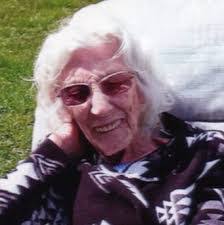 Barbara Heral's Instagram, Twitter & Facebook