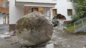 Bath haus is a highly unique, taut, thrill ride with relatable characters, stunning twists, and startling depth. Solden In Tirol 20 Tonnen Fels Kracht Gegen Ein Haus