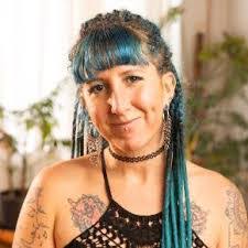 April Fox's Instagram, Twitter & Facebook