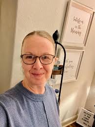 Not everyone gets good Easter pics 😬