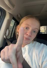 Amber Pearce (@mananamango)