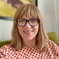 Martha Mann's Instagram, Twitter & Facebook