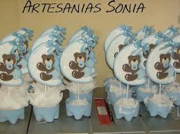 Durante la celebración del baby shower, la comida es uno de los aspectos que puede aprovecharse en todo momento para decorar el lugar; Artesanias Sonia Marzo 2012 Baby Shower Unisex Centros De Mesa Para Ninos Angelitos Para Bautizo Manualidades