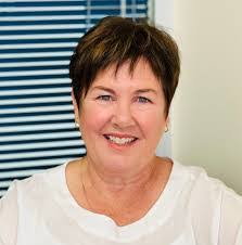 Suzy Graham's Instagram, Twitter & Facebook