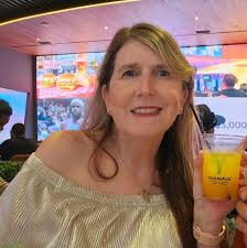 Make me yours. All of yours.” And they did. I am absolutely dying over this  character art of Wren and her mates! The conclusion to their story is only  weeks away and