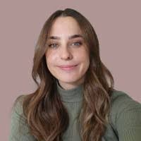 Jessica Fraga's Instagram, Twitter & Facebook