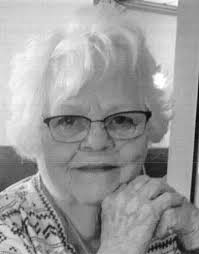 Loretta Wolfe's Instagram, Twitter & Facebook