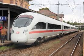 Besuchen sie uns vor ort, rufen sie uns kostenfrei an oder erledigen sie ihr anliegen hier direkt online: 411 575 4 Bei Der Ice Zugtaufe Auf Den Namen Villingen Schwenningen Aufgenommen Im Bahnhof Villingen Am 15 09 2012 Bahn Im Bild Startbilder De