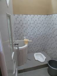 From i.ytimg.com nggak melulu desain kamar mandi sederhana dan murah, kamu pun bisa menerapkan desain kamar mandi kecil mewah lo! Desain Kamar Tidur 1 X 2 Radea