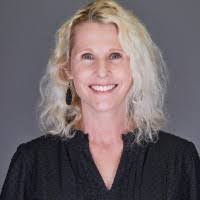 Laura Ehlinger's Instagram, Twitter & Facebook