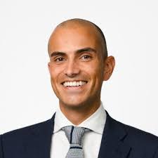 Meg Pearce's Instagram, Twitter & Facebook