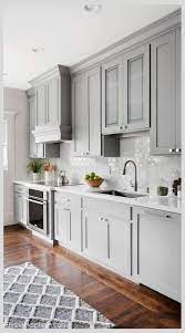 دليلك الأول و الأخير إلى ديكور مطابخ رمادي ديكورنا