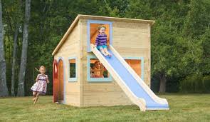 Spielhaus Im Garten Ideen Fur Modernes Kinderspielhaus Aus Holz Spielhaus Garten Kinderspielhaus Garten Kinderspielhaus