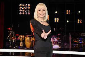 «le donne italiane hanno grande simpatia per me perché non sono una mangiauomini. Chi Era Raffaella Carra Conduttrice E Cantante Biografia E Carriera