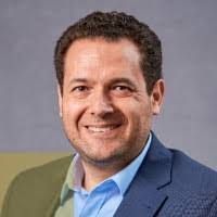 Brett Laing's Instagram, Twitter & Facebook