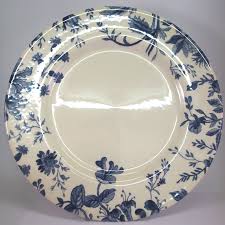 The exciting design of the world menagerie gobin 16 piece dinnerware set looks lovely in a contemporary or transitional setting. Floral Weave Dinner Plate Royal Stafford