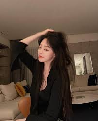 한예슬 소속사 "솔직한 입장 표명에도 사실왜곡·조롱… 법적 대응" - 경향신문