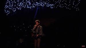 Only know you love her when you let her go 657665 and you let her go {7 7 7 7 777 6 66 7 777 777 555 4/4/4/4/ 55 4/ 2} 777776555 staring at the bottom of your glass 777 6665 4/4/ hoping one day you'll make a dream last 2 765337 6 5 3 but dreams come slow and they go so fast 777776555 you see her when you close your eyes 777 6665 4/4/ Not Angka Pianika Dan Lirik Lagu Let Her Go Passenger Tribun Jateng