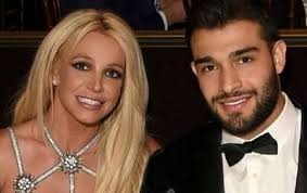 He has been featured in music videos for fifth harmony. Sam Asghari Wiki Height Age Girlfriend Bio Net Worth Family Affair