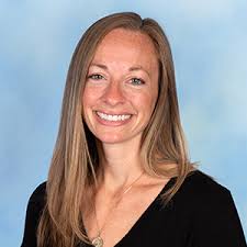 Holly Bradford's Instagram, Twitter & Facebook