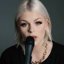 Listen to Nikki Phillippi