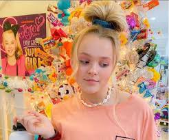 Jojo siwa is a young american internet celebrity and dancer, who was born in 2003 in nebraska. Jojo Siwa Is Set To Act In Her First Ever Movie Kiss