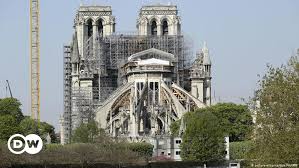 The notre dame cathedral paris or notre dame de paris (meaning 'our lady of paris' in french) is a gothic cathedral located in the fourth arrondissement of paris, france, it has its main entrance to the west. La Reconstruccion De Notre Dame Empezara En Enero Proximo Europa Al Dia Dw 16 06 2020