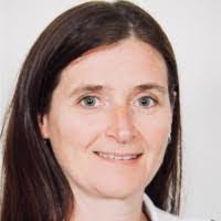 Janet Dearing's Instagram, Twitter & Facebook