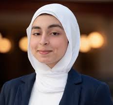 Meet our Independent Roles 💎⚡️ 💙VP Finance: Lucy Browne 🤍VP Internal: Ahmed  Elshafei 💙EDI Director: Yassmine Bakessou