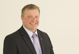 Der misstrauensantrag der opposition wurde am mittwoch im. Heftiger Politischer Schlagabtausch Misstrauensantrag Gegen Bernhard Tilg Tirol