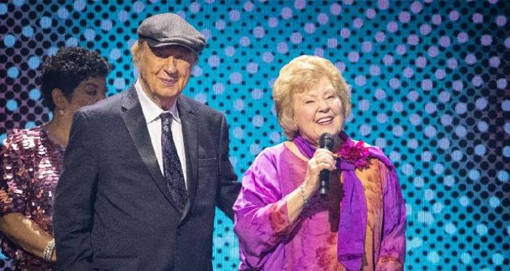Bill & Gloria Gaither Honored with the Jackie Patillo Leadership Award at the 2024 GMA DOVE Awards – CCM Magazine