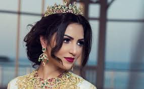 بعد تصريحها ماعندي صور اغراء بالفيديو نصرة الحربي تثير الجدل بإطلالة على البحر