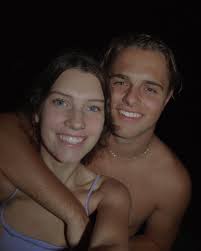 eммa ѕтorĸѕon (@emmaastorkson) • Instagram photos and videos