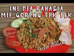 100% ini resep pedagang yang dibuat dengan peralatan rumahan seadanya. Mie Goreng Tek Tek Resep Abang Abang Youtube Makanan Resep Mie