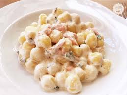 Maybe you would like to learn more about one of these? Gnocchetti Con Panna E Salmone Affumicato Ricette Al Volo