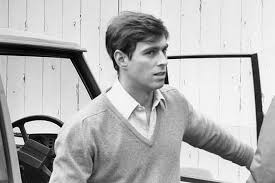 Paedophile jeffrey epstein arranged for three young women to meet prince andrew at his notorious new york mansion, a former model who was part of the billionaire's inner circle claimed last night. Prince Andrew Biography Photo Age Height Personal Life News 2021
