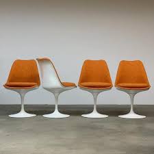 Vintage Set 4 Saarinen Tulip Chairs By Knoll By Midcentree From Midcentree Of Providence Ri Attic Tulip Chair Saarinen Tulip Chair Chair