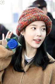 Spring Bean Cowl from Yarn + Chai  [https://yarnandchai.com/spring-bean-cowl/](https://yarnandchai.com/spring-bean-cowl/) 