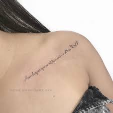 Escritas Delicadas Blog Tattoo2me 84 inspirações de tatuagens femininas as tatuagens mais lindas que você vai ver hoje, e tudo isso para te inspirar na sua próxima tattoo. escritas delicadas blog tattoo2me