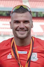 Eric Kruger's Instagram, Twitter & Facebook