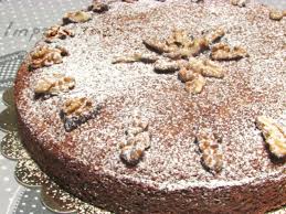 180 gr di zucchero , 6 uova xl, 150 gr di farina 00, aroma vaniglia. Torta Alle Noci E Scaglie Di Cioccolato Imprastando