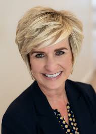 Denise Bayer's Instagram, Twitter & Facebook