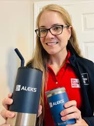 Shannon Saul's Instagram, Twitter & Facebook