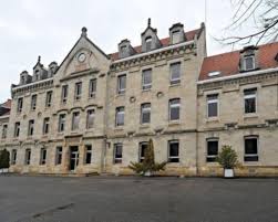 Je ne sais pas s'il s'agit vraiment de dépression car je sais d'où vient le problème. Maltraitance A L Hopital Psychiatrique Charles Perrens De Bordeaux 2011