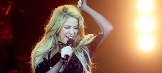 Shakira ist eine kolumbianische sängerin und wurde 1977 geboren. Herzlichen Gluckwunsch Shakira Duda News