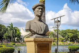 Statue of Mateo Carino at Rizal Park Editorial Stock Image - Image of  national, ibaloi: 84548434