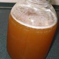 как приготовить квас из ржаной муки в домашних условиях Domashnij Belyj Kvas Iz Rzhanyh Suharej Recept S Foto Recept V 2020 G Recepty Domashnego Piva Bezalkogolnye Napitki Grecheskie Zakuski