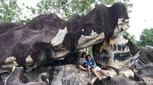 See reviews, articles, and 27 photos of bukit batu putih, ranked no.12 on tripadvisor among 14 attractions in gopeng. Wisata Di Sekitar Palangka Raya Bukit Batu Pertapaan Tjilik Riwut